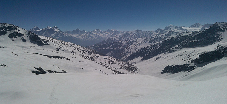 Manaslu Rupina  La - Larkya La Trekking